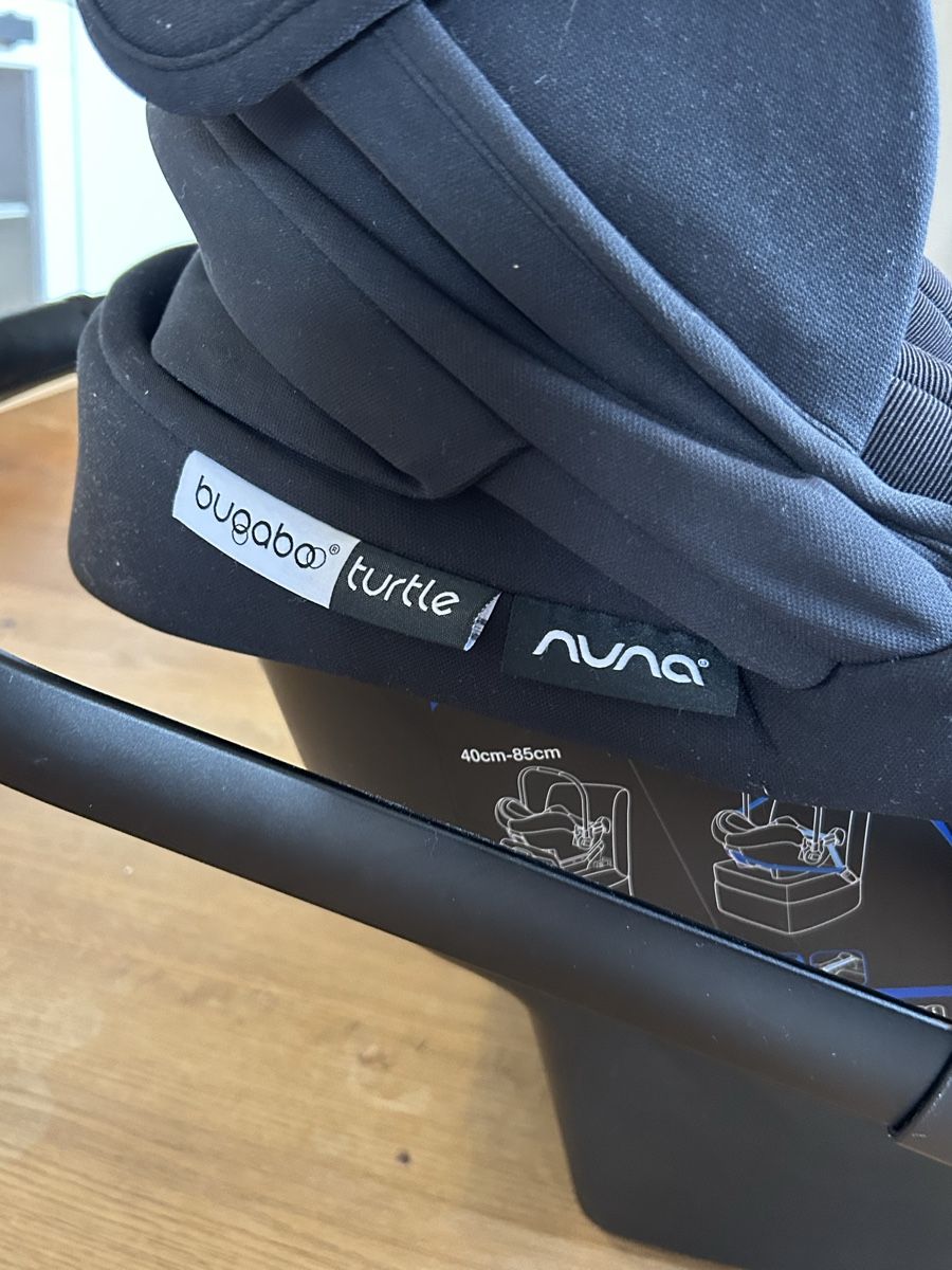 Bugaboo Seggiolini per auto: Babyschale Bugaboo Turtle by Nuna mit Isofix Basis schwarz – Usato da Horgen venduto da a_h_b_8810_xlz 1