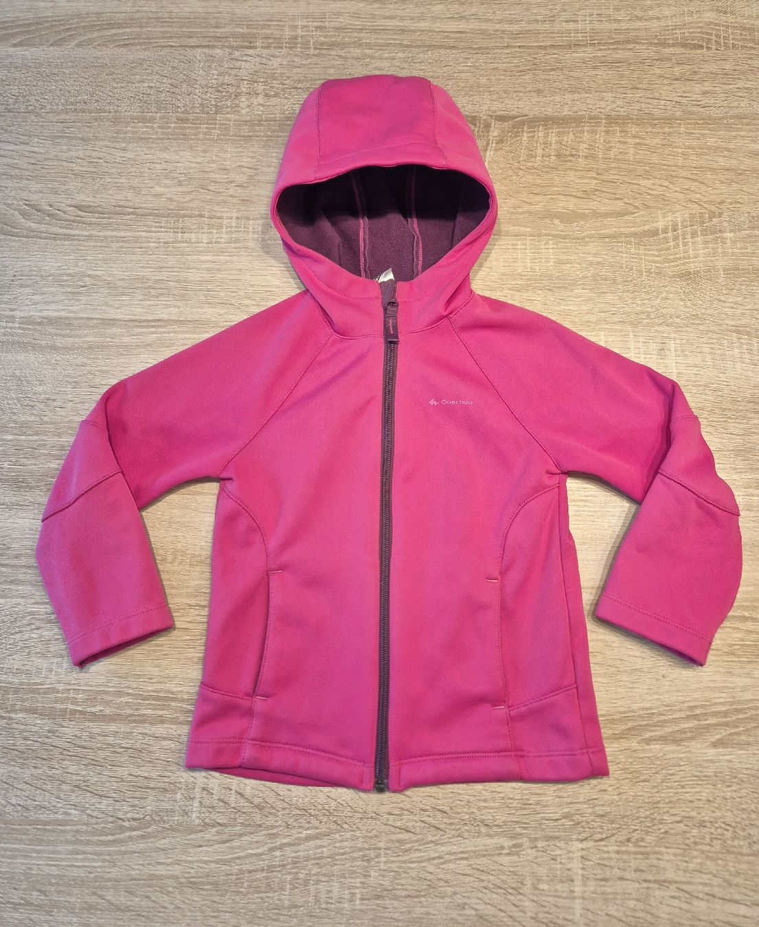 Decathlon Vestes: Decathlon Softshelljacke Gr. 98 - 104 – D'occasion à Ellighausen par kim_vkt5