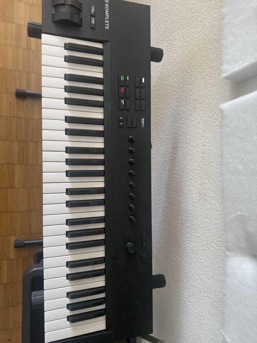 Native Instruments Strumenti musicali: Native Key A49 – Nuovo (secondo la descrizione) da St. Gallen venduto da pan_5cg9