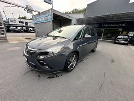 Opel Zafira C 20DTJ frisch mfk 7 Plätzer