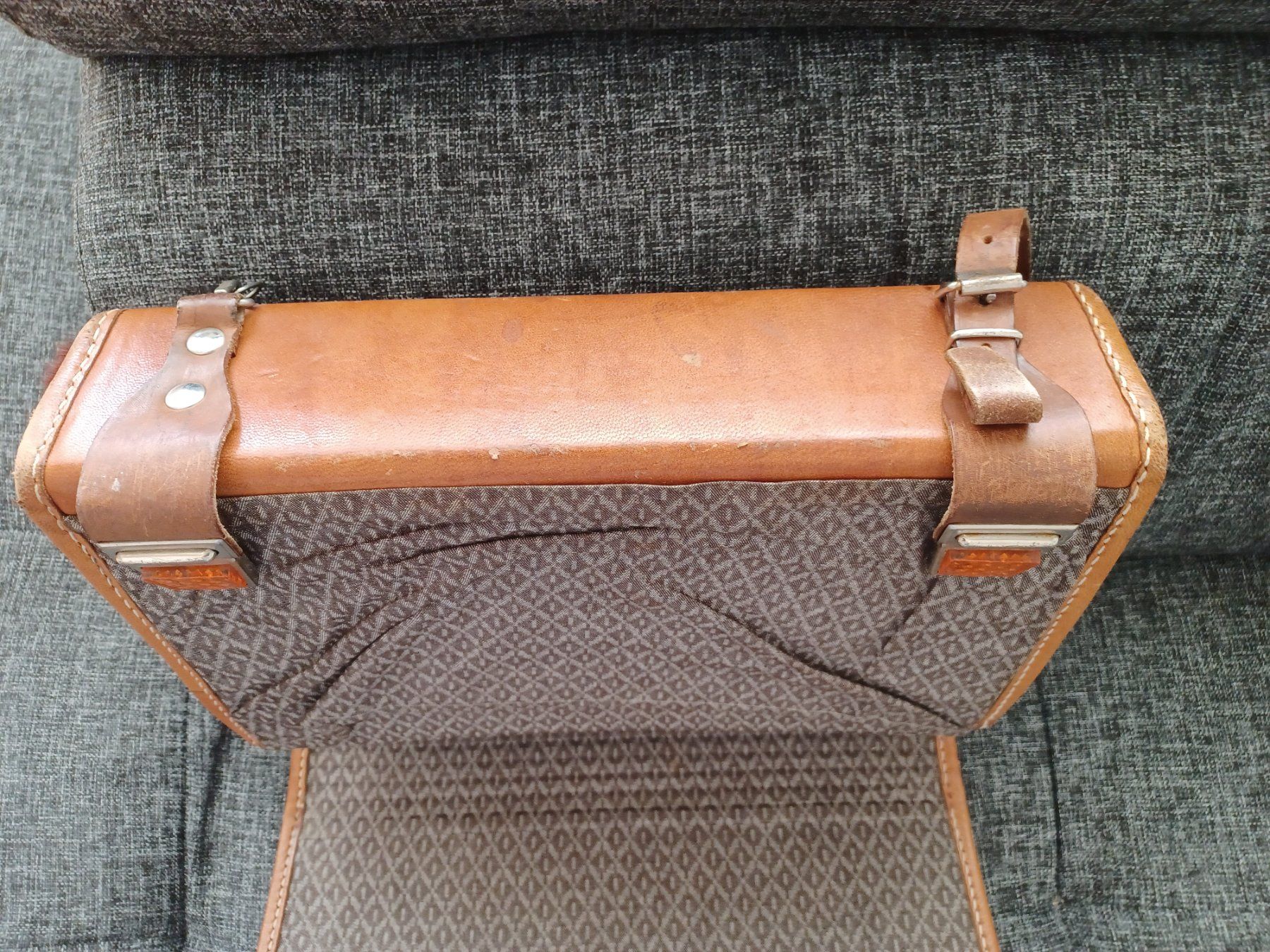 Zaini: Schulthek Fell – Usato da Kriens venduto da kusi56 5
