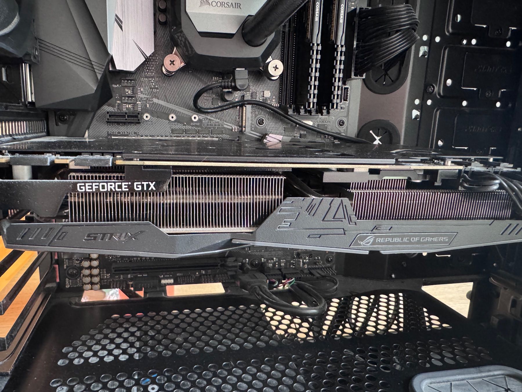 Asus PC: Gaming PC - Phanteks Gehäuse - 1080Ti - STRIX Set – Usato da Zürich venduto da xevious69 7