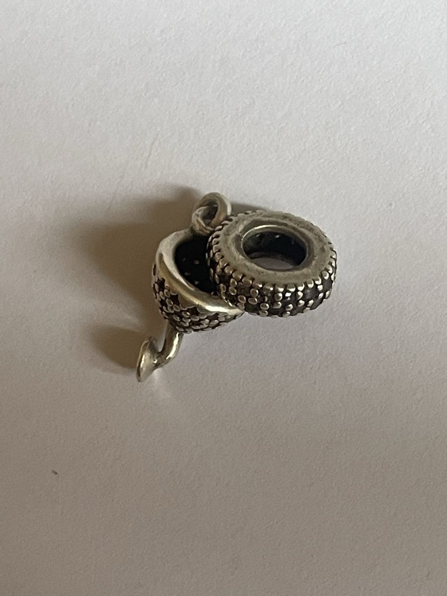Pandora Anhänger: Pandora Martini Glass Charm – Gebraucht aus Zürich von regenwetter100