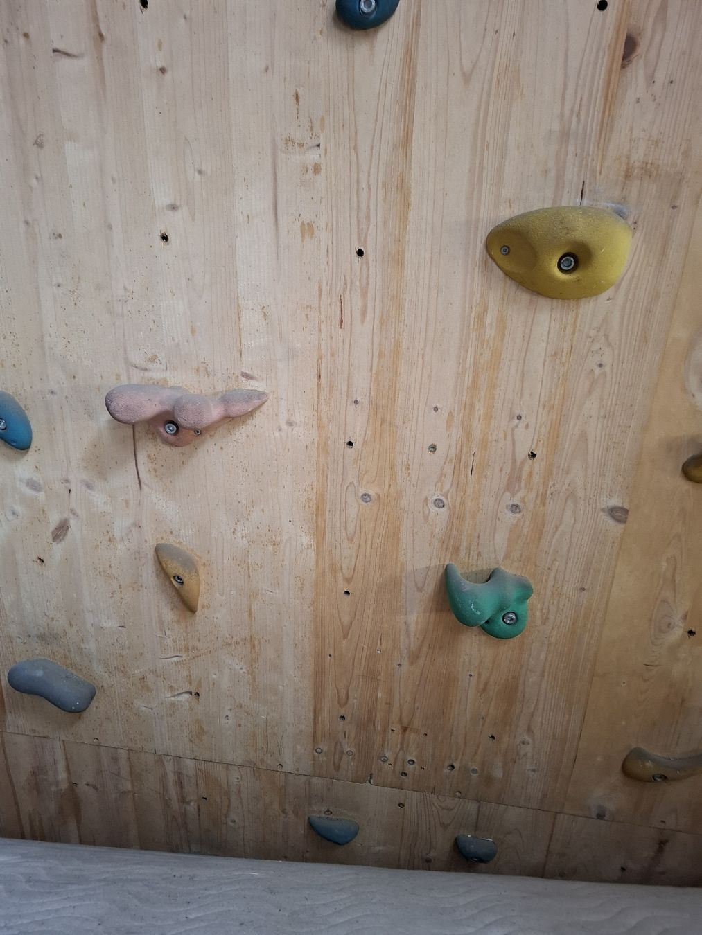Murs & prises d'escalade: Kletterwand – D'occasion à Balzers par Vmarte 2