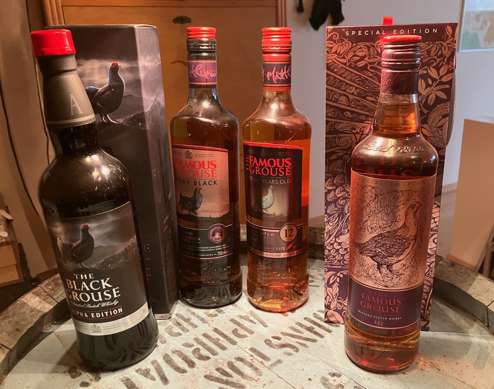 Bevande alcoliche: Famous Grouse 4 Flaschen-Set – Nuovo e nell'imballaggio originale da Aarwangen venduto da concorde58