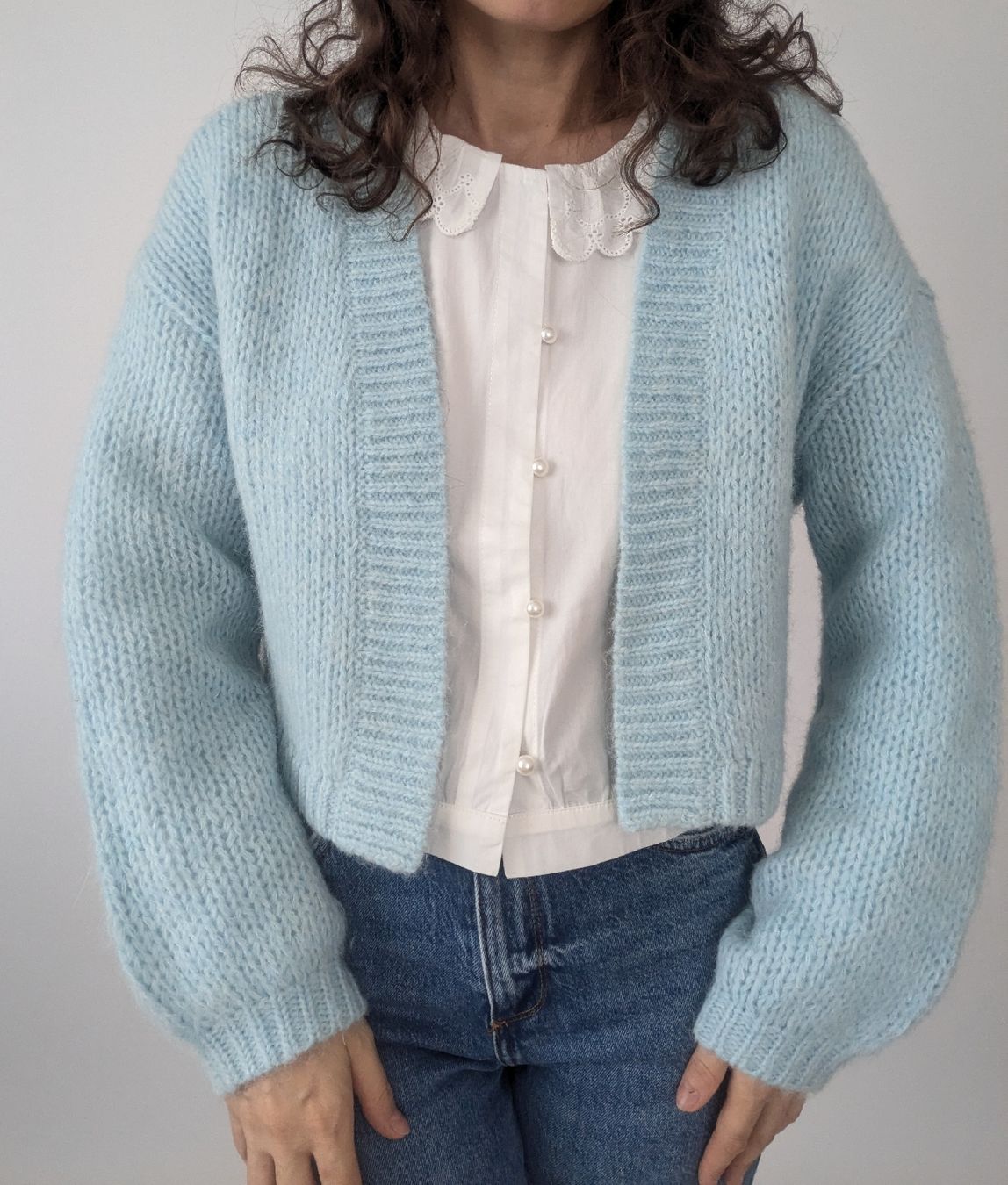 Maglioni & Felpe: Vero Moda Cardigan hellblau Grösse M  – Usato da Rorschach venduto da olg_5qq2