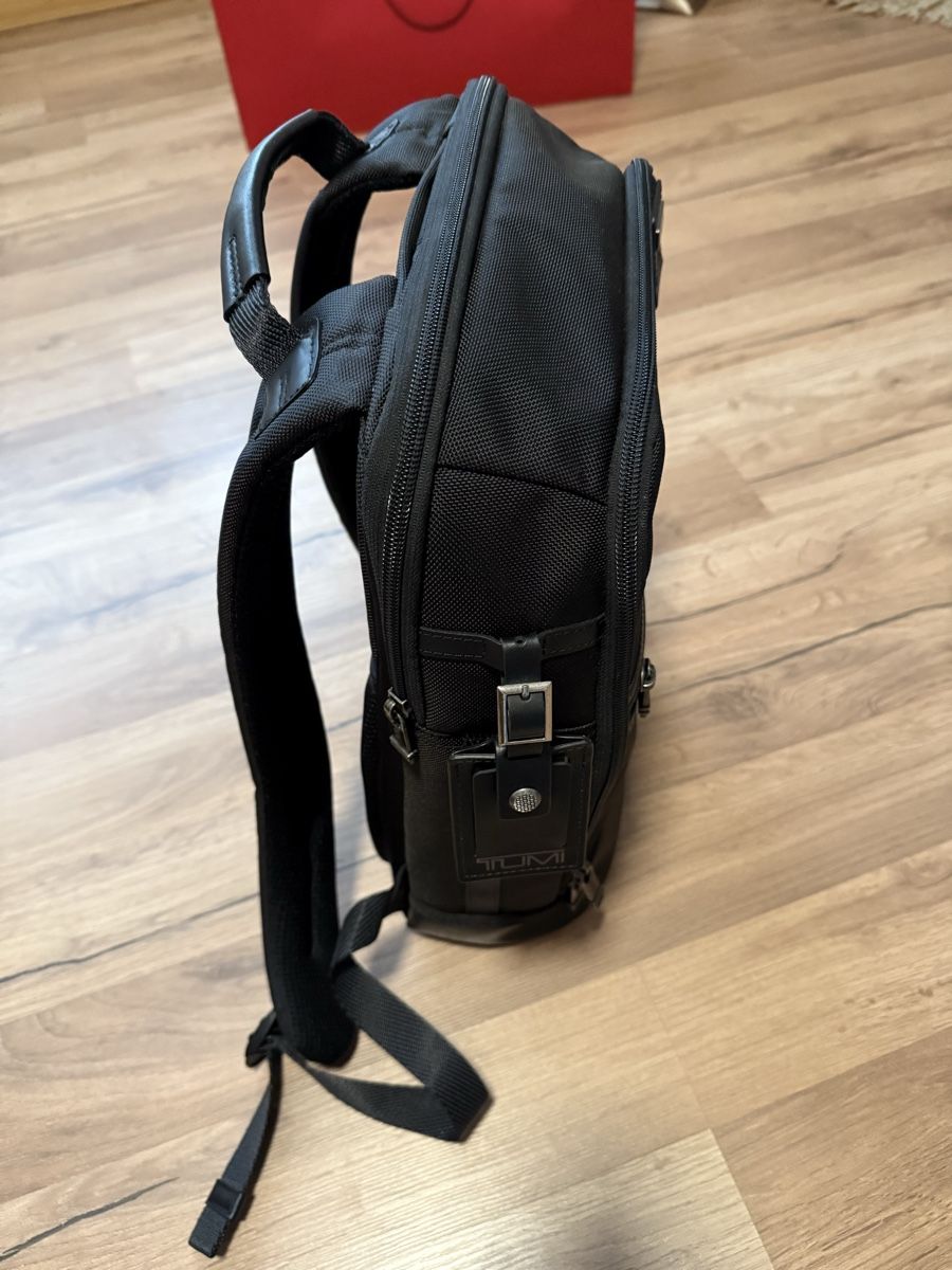 Tumi Zaini: Tumi Alpha Rucksack – Nuovo (secondo la descrizione) da Kollbrunn venduto da mar_d99q
