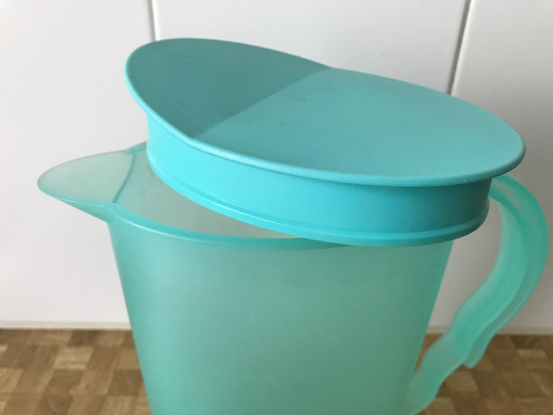 Tupperware Contenitori & Simili: Tupperware   grosser Krug  2,1 Liter – Usato da Birmensdorf ZH venduto da Hilhan 1