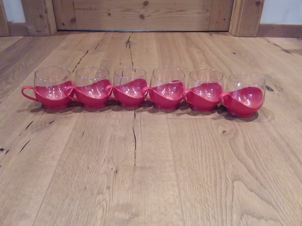 Lot 4 Tasses à Thé Vintage Melitta + Pot à Lait – Années 70 – Orange Plastique