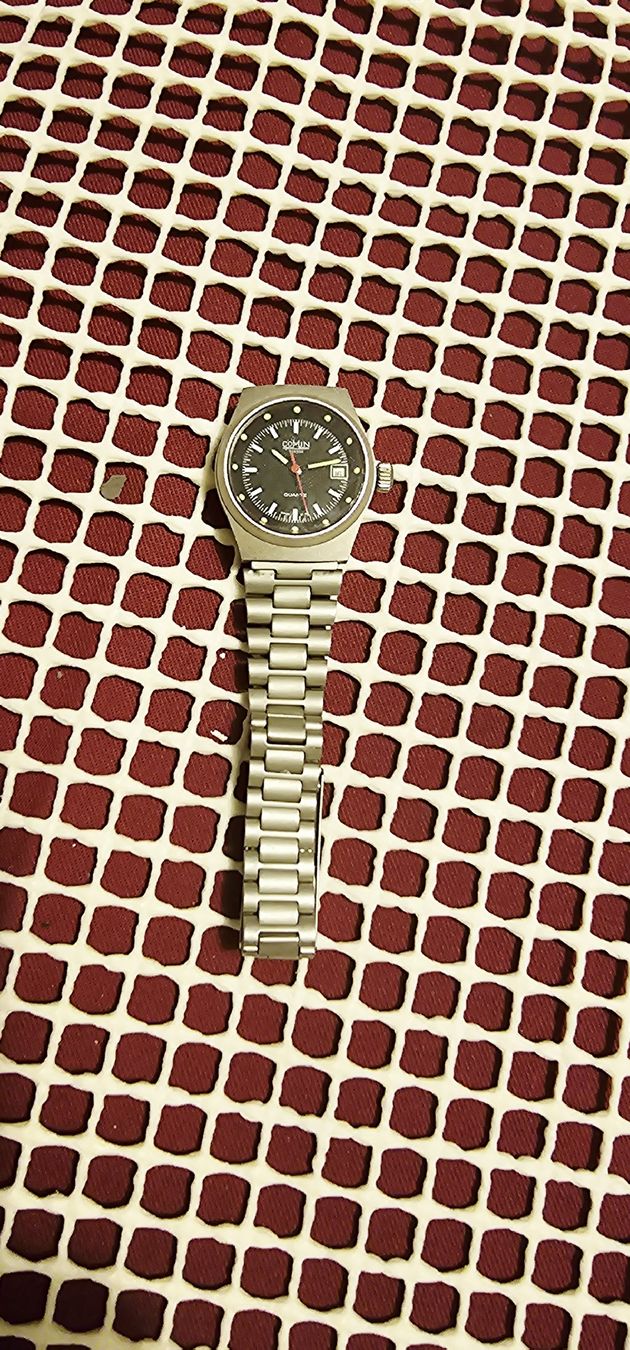 Swiss Orologi: COMIN SUISSE Quartz Damenuhr mit Datum  – Usato da Füllinsdorf venduto da raz_mw2k 1