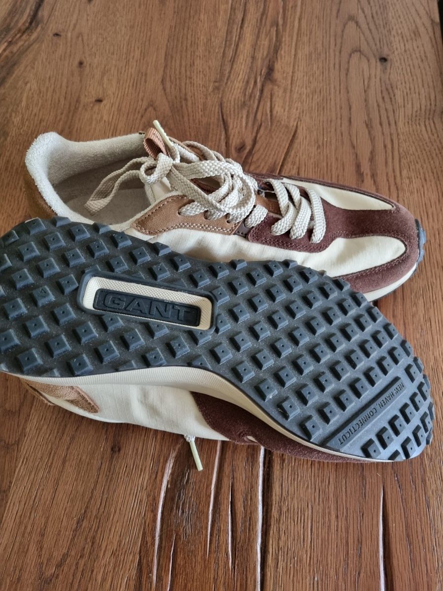 Scarpe da donna: Turnschuhe Größe 41 – Usato da Adliswil venduto da rossoelmare 1