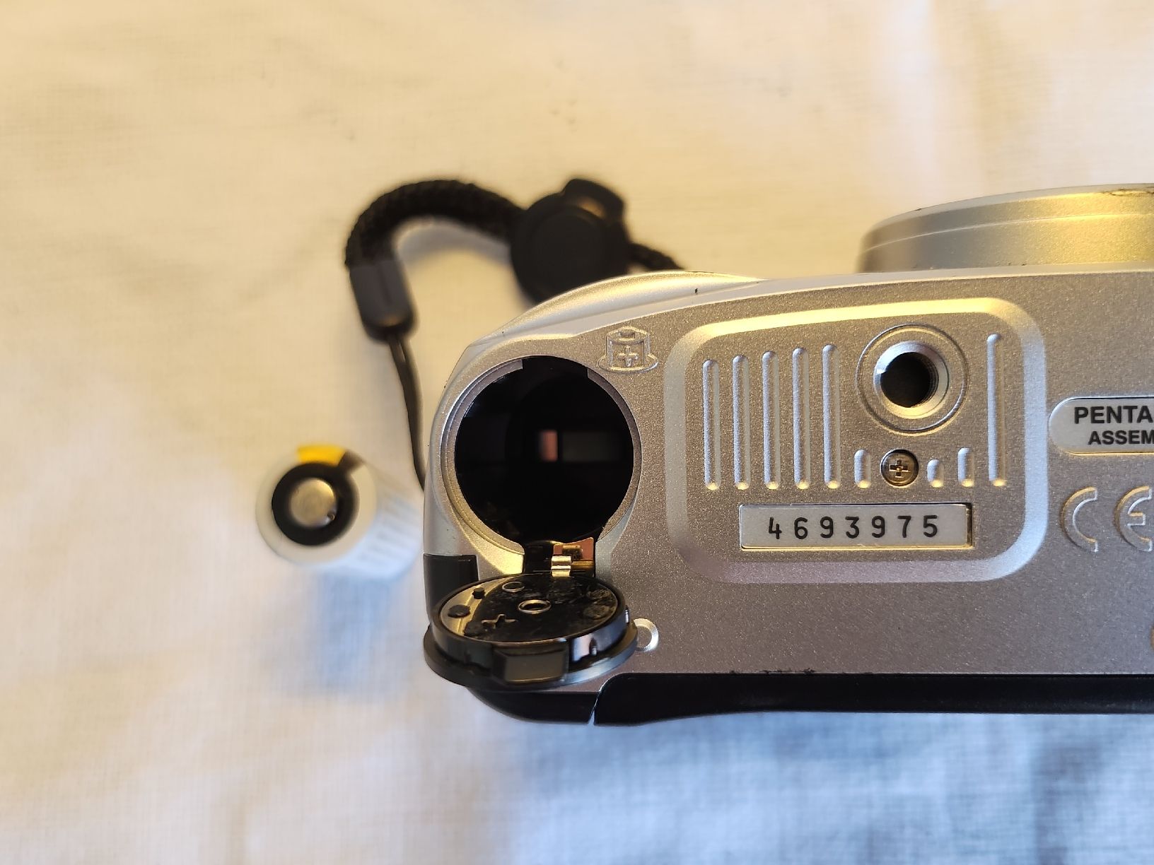 Pentax Kamera: Pentax Espio 80V Analogkamera 35mm mit Tasche – Gebraucht aus Zürich von BAENZERINO 6