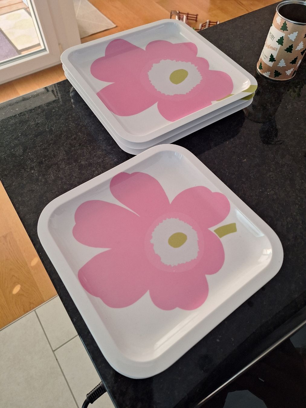 Assiettes: ZAK Design Teller 4x klein, 3x gross – D'occasion à Pfäffikon ZH par Shoppi5 1