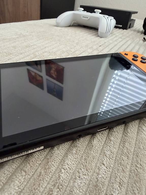 Manettes: (VB) Nintendo Switch + Afterwave Controller – D'occasion à Brugg AG par fluc15 1