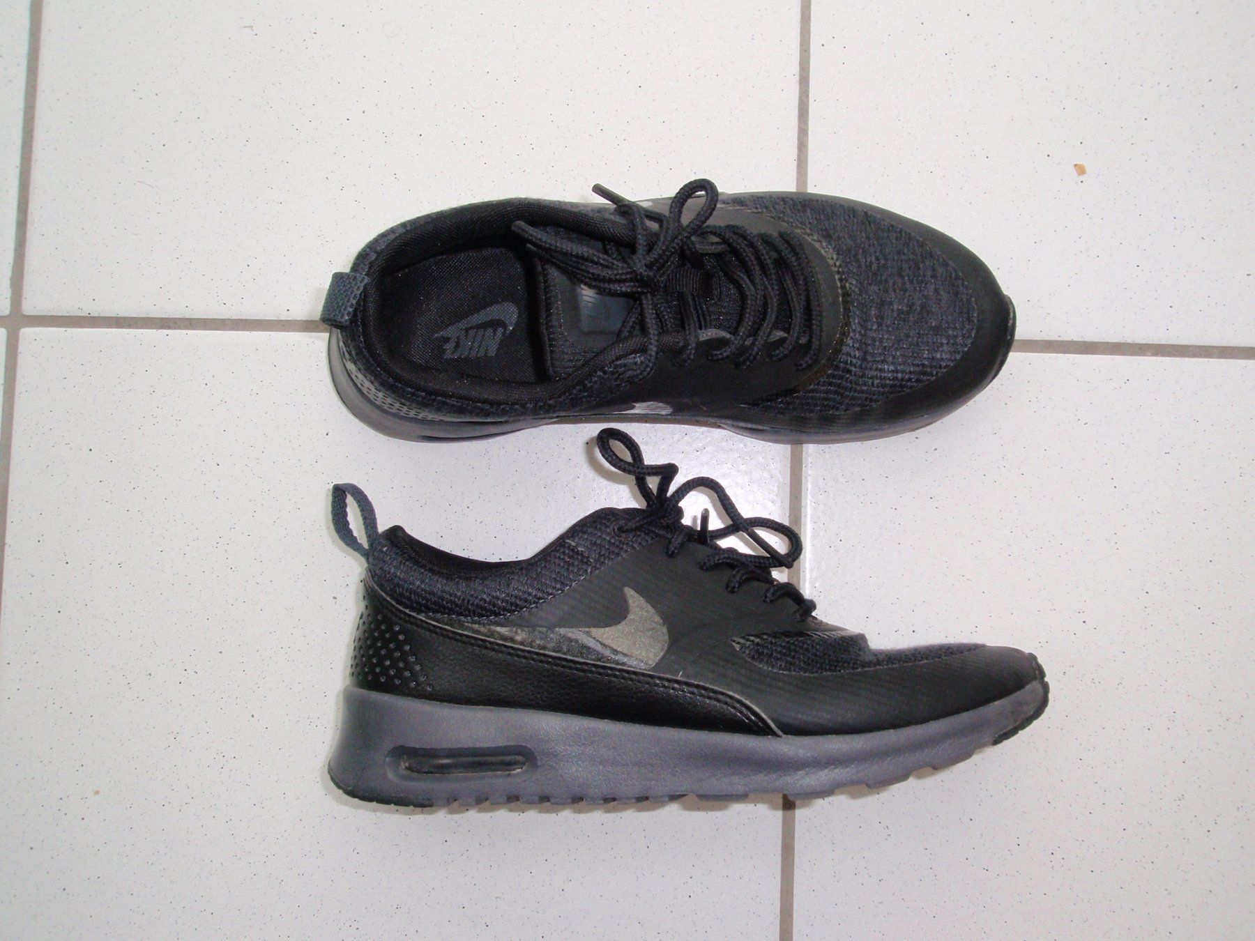 Nike Scarpe per ragazze: Nike Air Max Thea Sneaker Grösse 35.5 – Usato da Basel venduto da fafa68 3