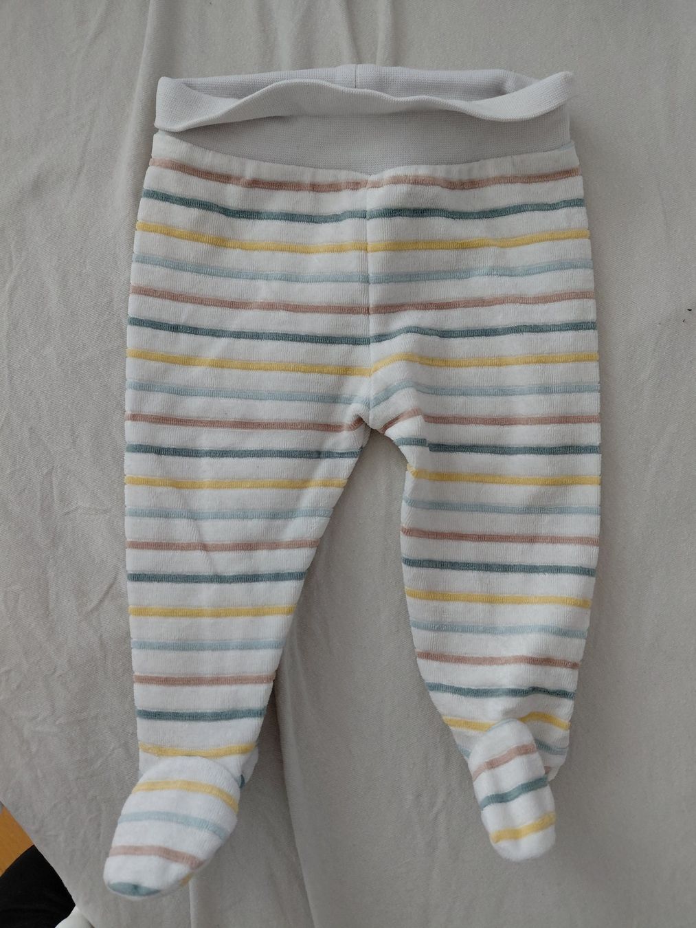 Pantaloni: Süsse Hose Gr 62 – Usato da Teufen AR venduto da JanineSG
