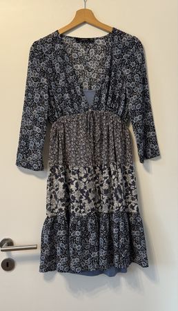 Hallhuber Kleid mit Blumenmuster Grösse 34