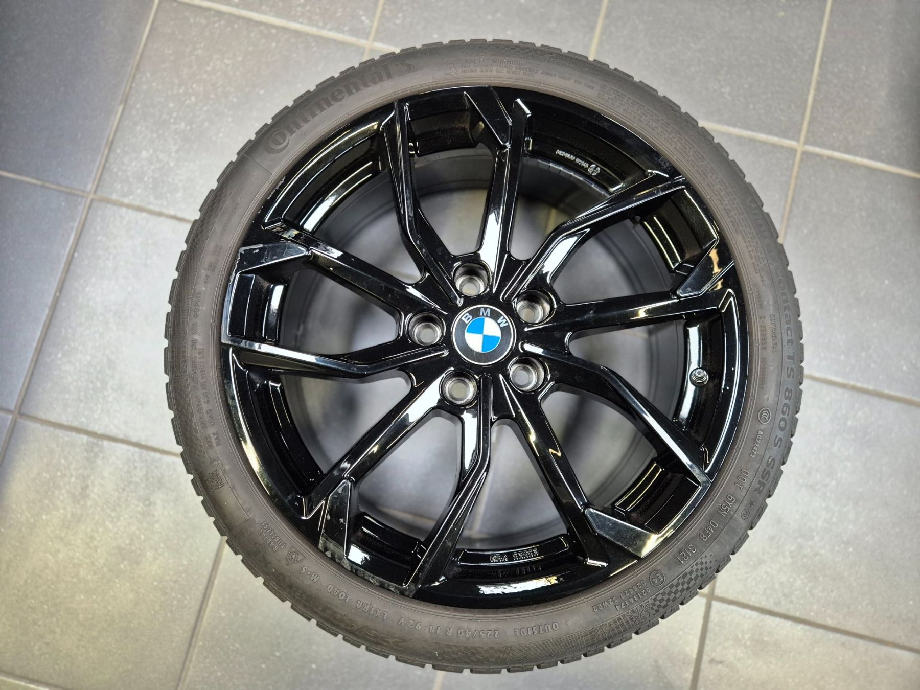 Pneumatici & Ruote complete: Winterräder 18" BMW 1er – Usato da Winterthur venduto da WEWi-Ersatzteile 1