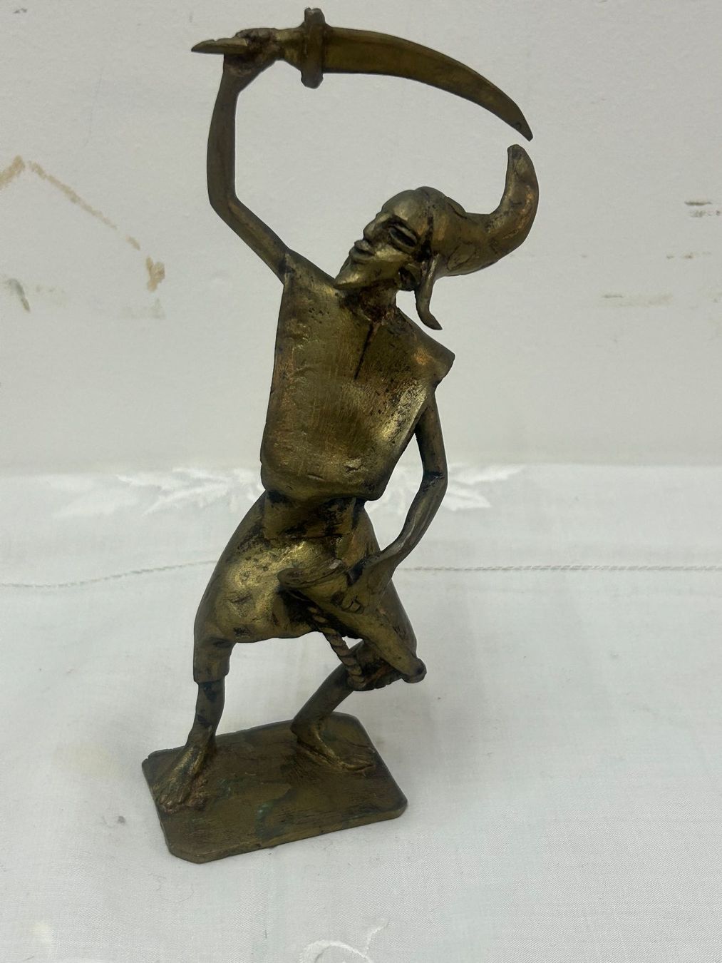 Sculture & Statue: antike Bronze-Figur Statuette einer kriegerischen Figur – Usato da Zürich venduto da Levelart