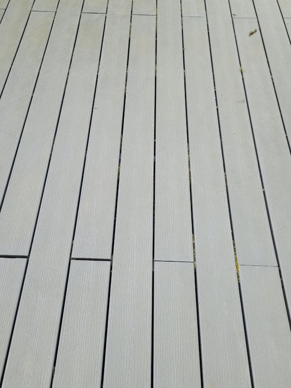 Rivestimenti per pavimenti: Terrassen kunststoff Boden – Usato da Rüti ZH venduto da gigi.floh 1