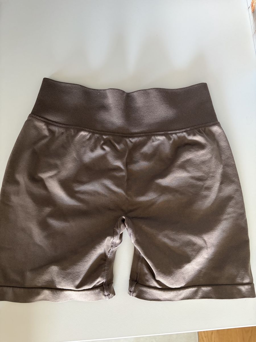 Teveo Leggings: Teveo Sportleggins, kurz – Usato da Fribourg venduto da ann_f6js