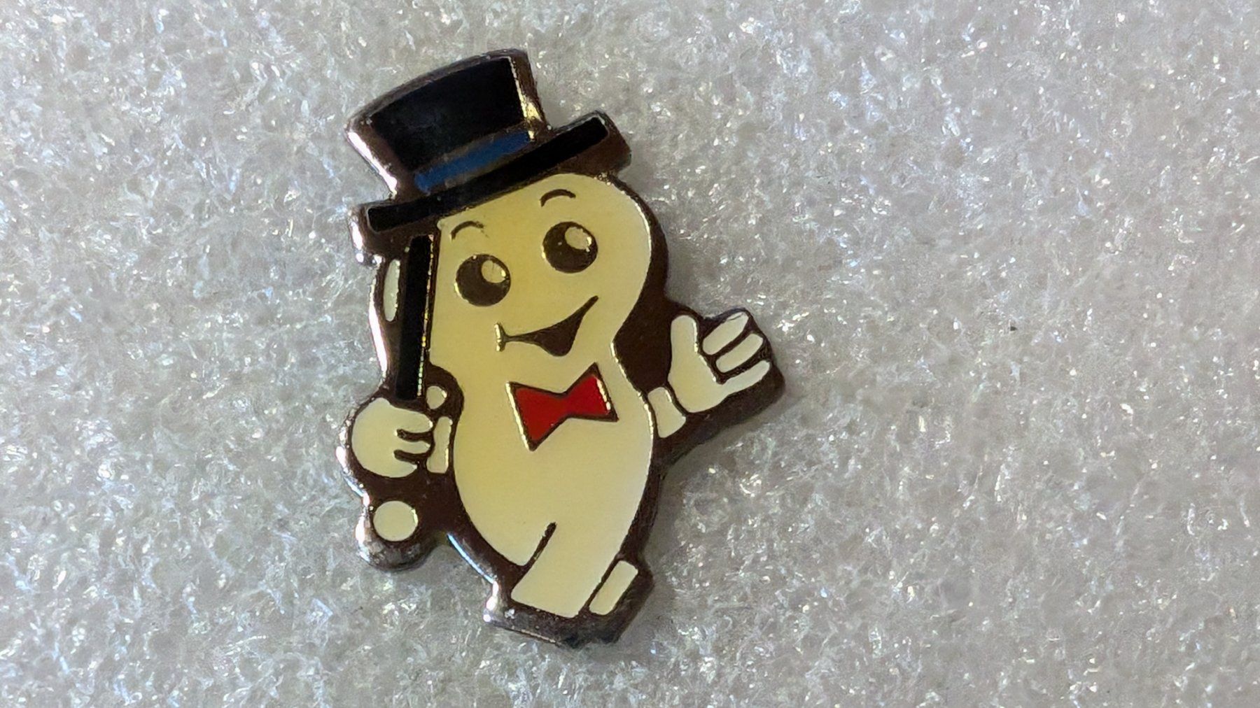 Placchette & Badge: Ansteckpin 223: Maga Bio – Usato da Oppligen venduto da Pin-Fall-Shop