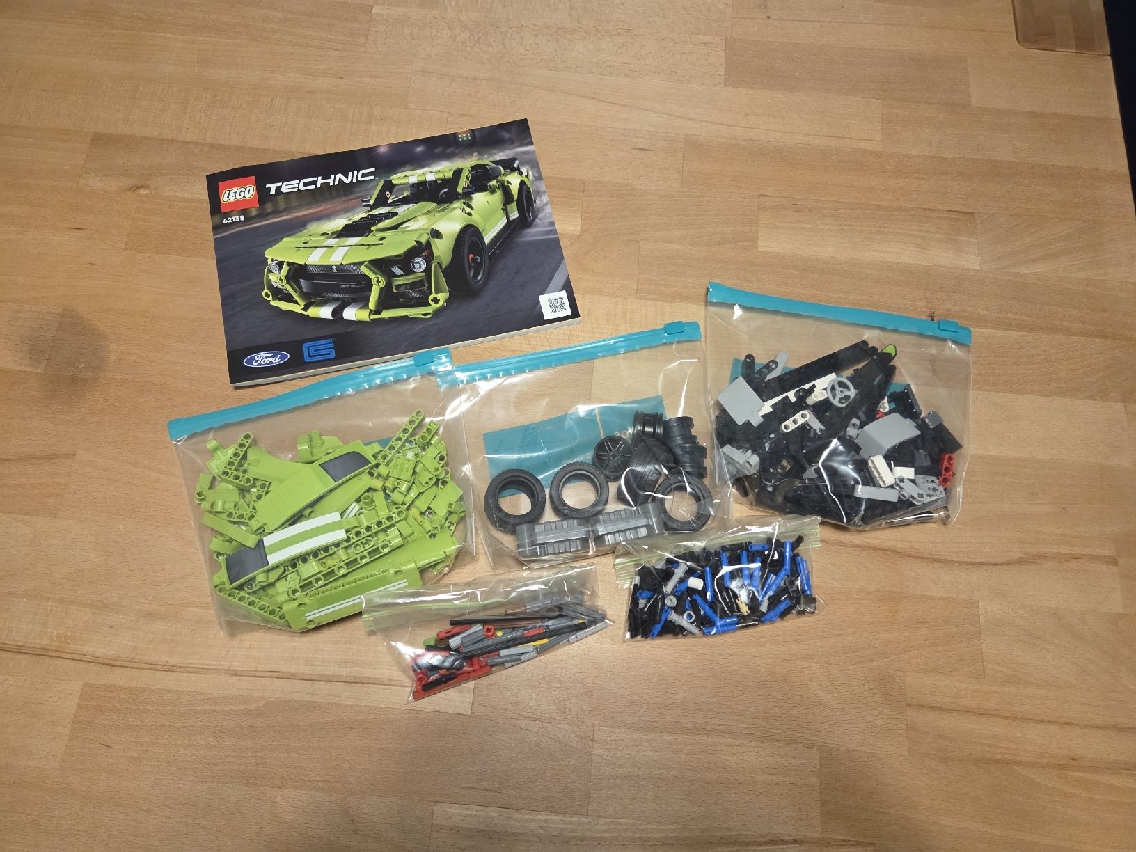 Technics Kit di costruzioni: Lego Technic Ford Mustang Shelby GT500 – Usato da Hittnau venduto da Vanessa1490 1