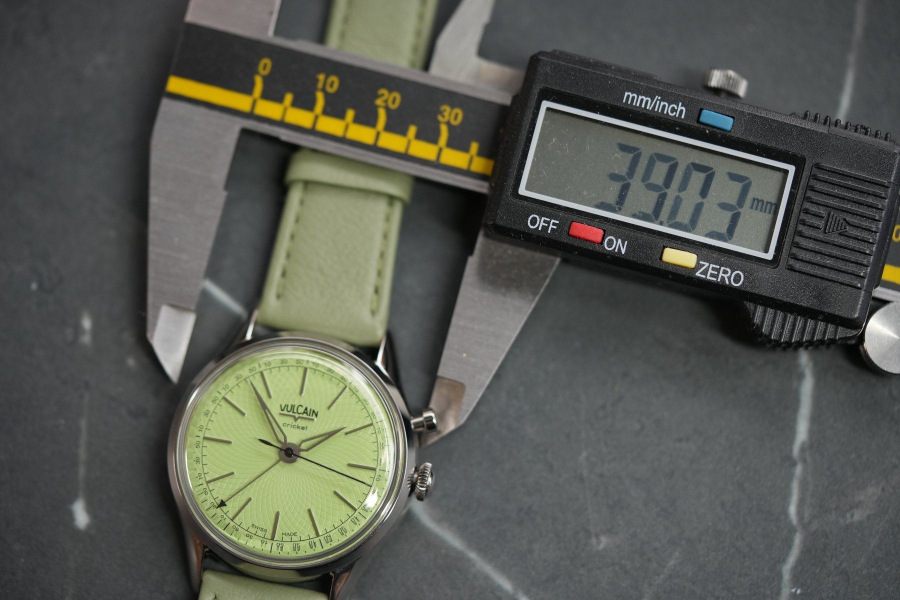 Vulcain Montres: Vulcain Cricket – D'occasion à Faoug par Bruce_Wayne23 6