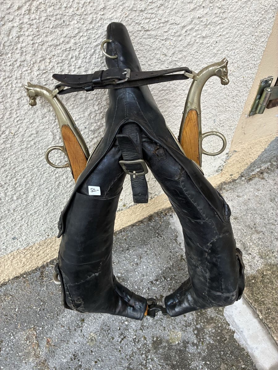 Calèches: Collier de cheval – D'occasion à Les Bayards par Mutz51 2