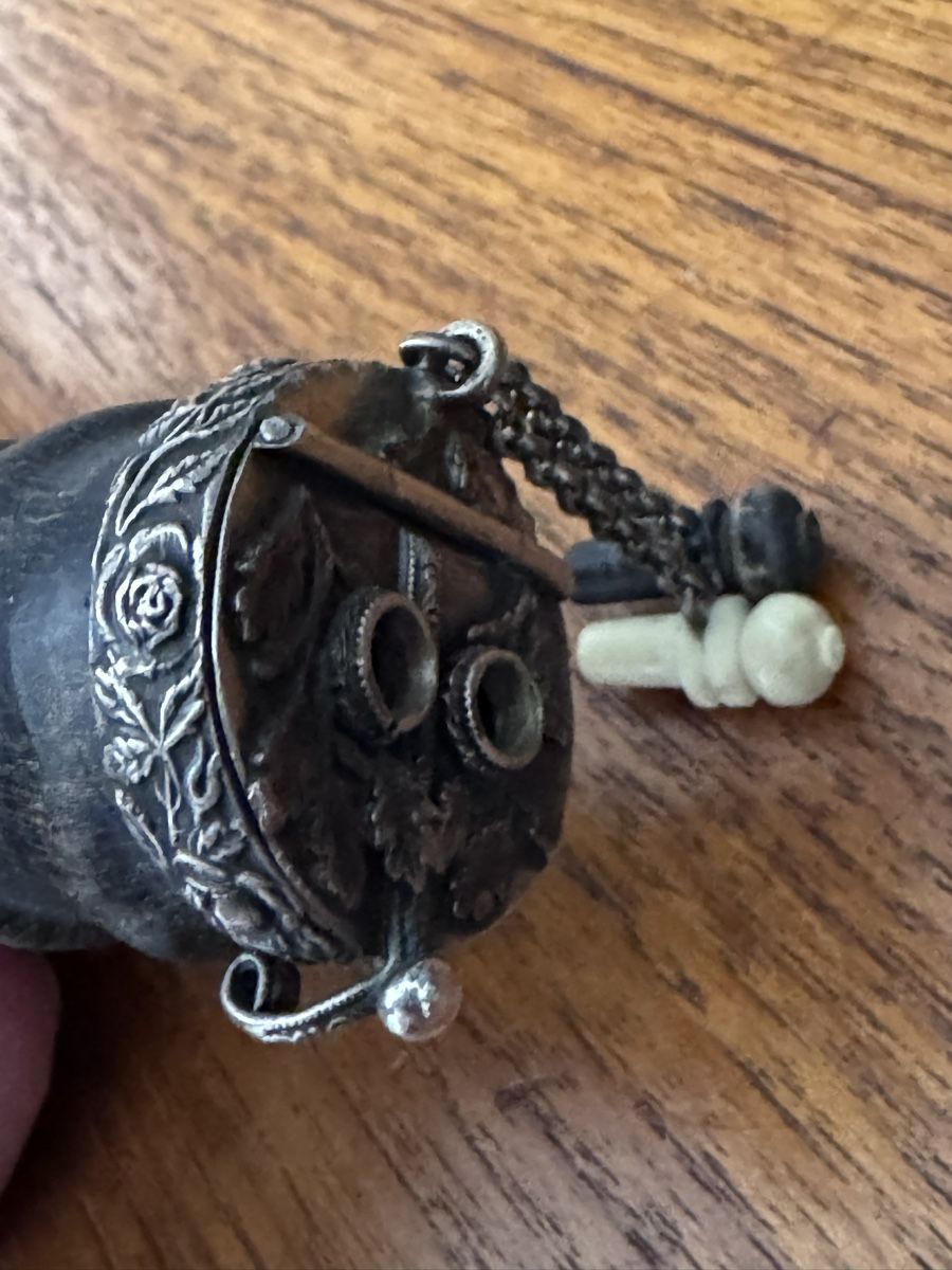 Solingen Posate: Couteau JS Solingen corne avec fourreau et décor argent – Usato da Vésenaz venduto da Angela.C3 7