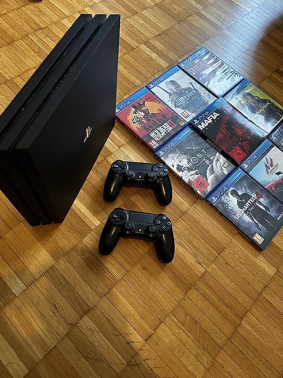 Sony Console: PlayStation 4 Pro 1TB + 2x Controller + 11 Games – Usato da Igis venduto da Swisspeak02 1