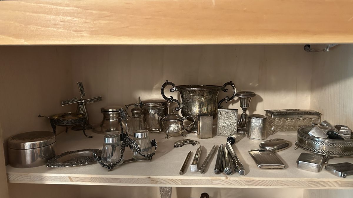 Vitrines: Antike Silbersachen – D'occasion à Chur par Fedova 4