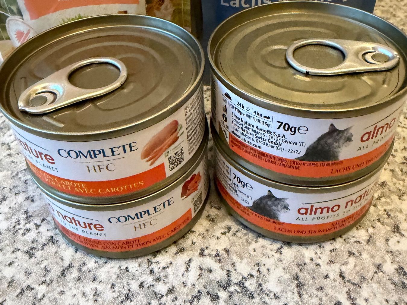Futter: Kleines Katzenfutter Paket 21 Teile – Gebraucht aus zürich von sunnyredchilli 4