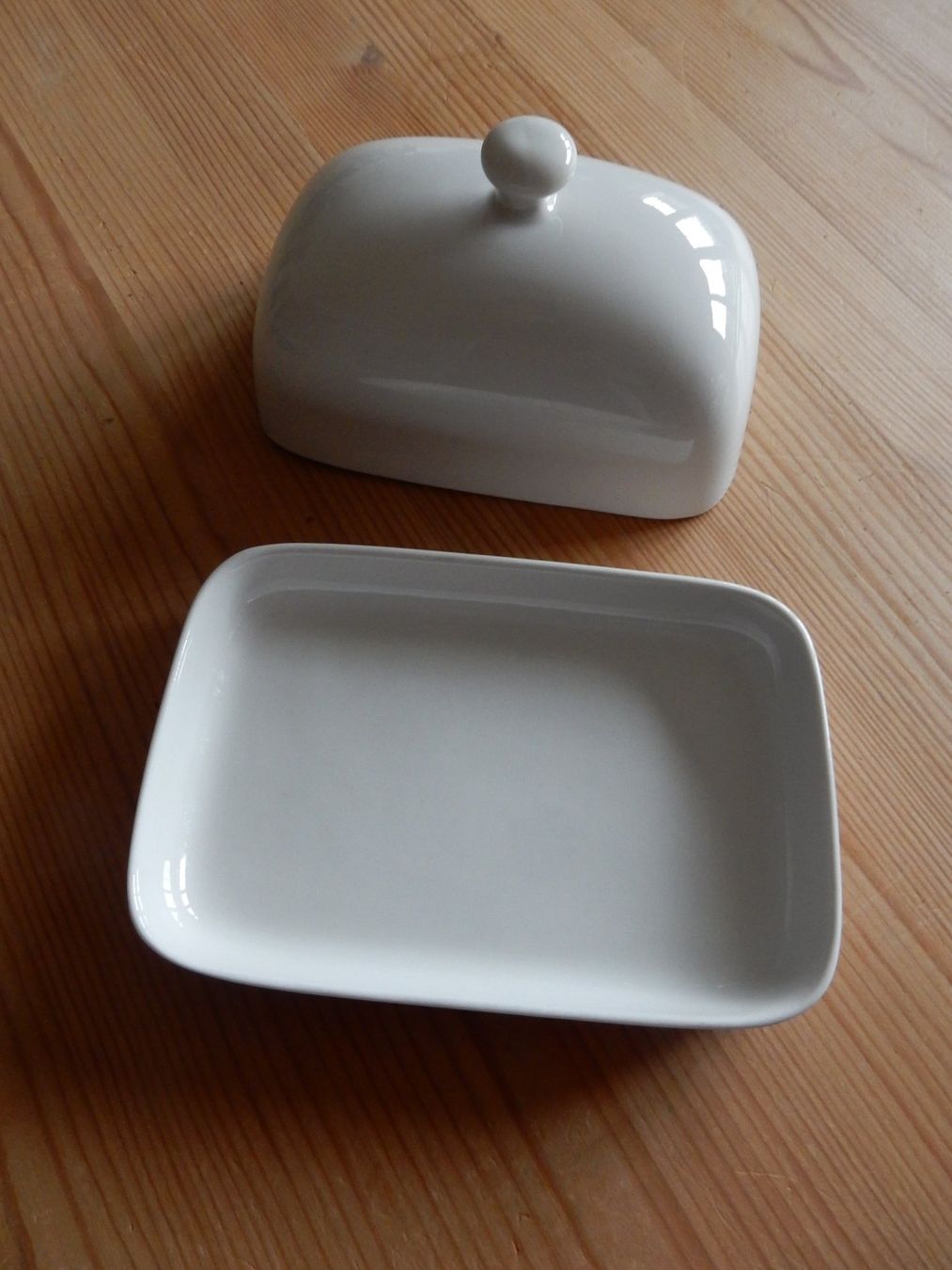 Weisses Butterdose Porzellan Butterbehälter neuwertig IKEA (Gebraucht) in Jona für CHF 2.5 – mit Lieferung auf Ricardo kaufen