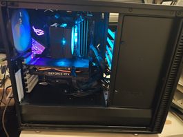 Intel Core i7-9700K, 32 GB RAM, RTX 2060