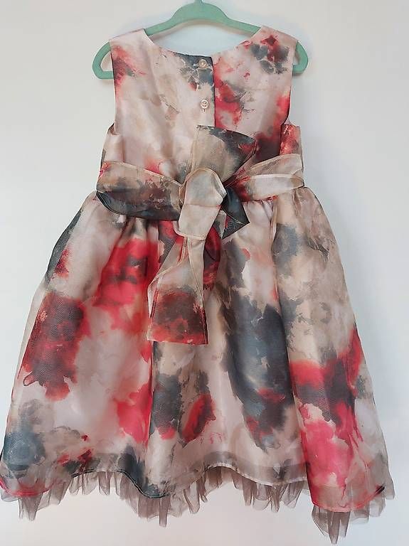 Vestiti & Gonne: Festliches Kinderkleid / Blumenmädchenkleid  Gr. 110 – Usato da Winterthur venduto da ann_qr9w 1