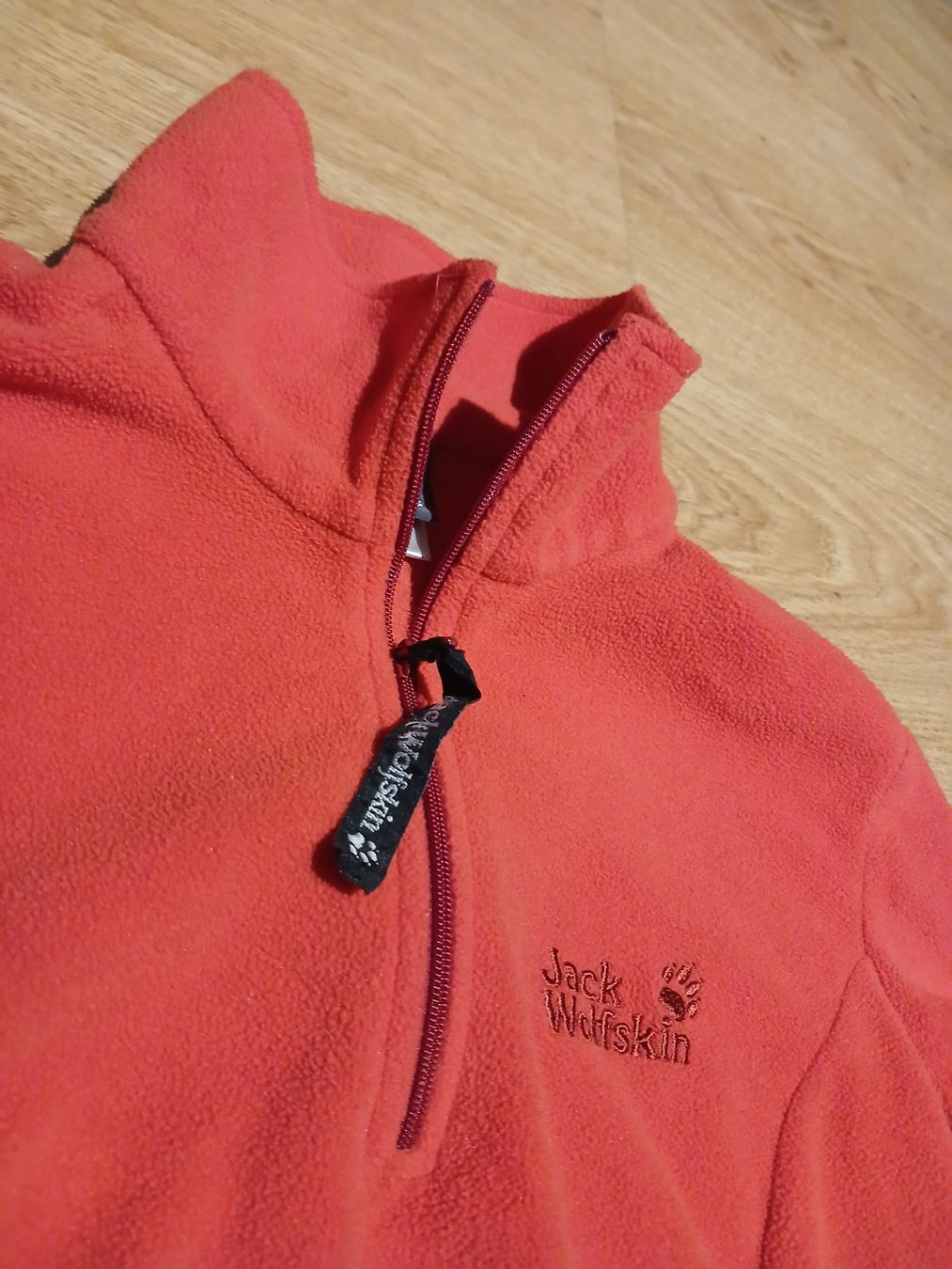 Jack Wolfskin Maglioni & Felpe: Jack Wolfskin Crimsonred dünne Damen Fleecepullover, Gr. S – Usato da Turbenthal venduto da viw_48fr 1
