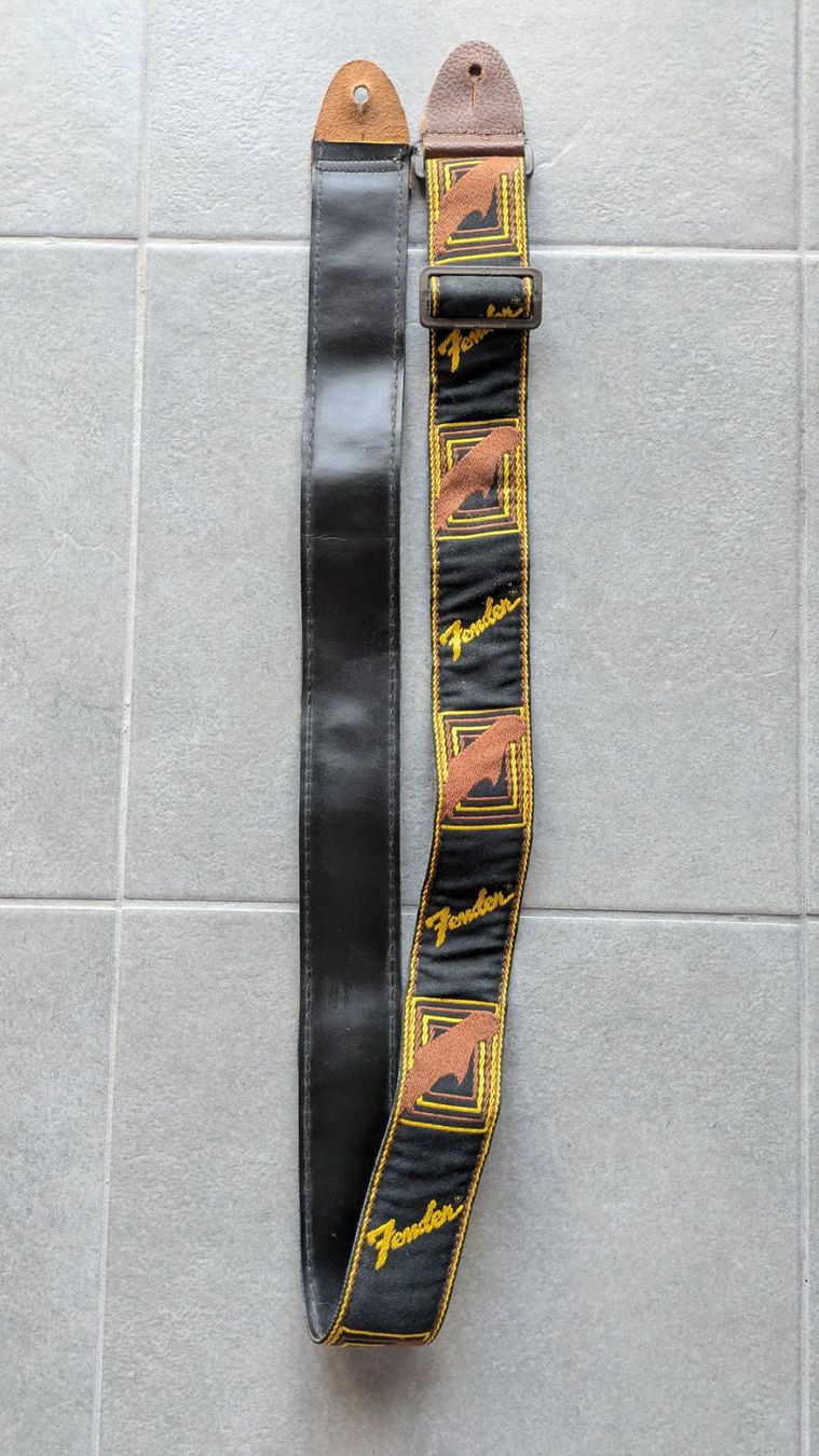 Altri accessori: Guitar strap Fender – Usato da Estévenens venduto da Rockingirl
