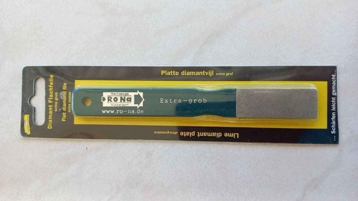 Smerigliatrici & Lucidatrici: RO-NA Schärffeile aus Kunststoff. Grob – Nuovo (secondo la descrizione) da Winistorf venduto da acreativ4