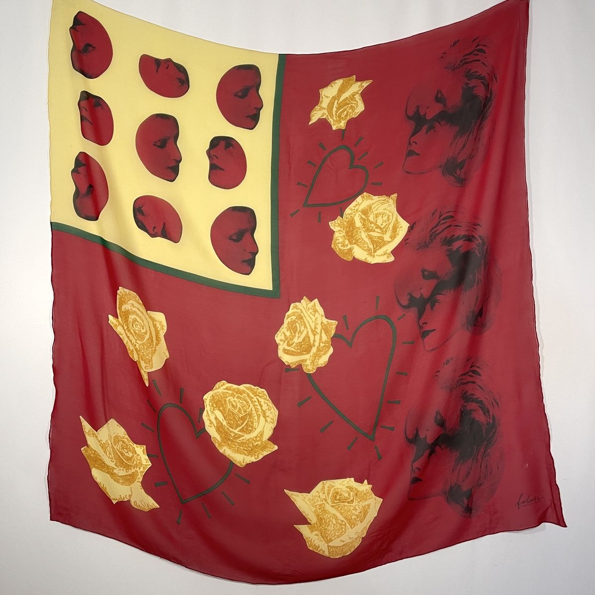 Fabric Frontline Foulard & Sciarpe: FABRIC FRONTLINE Silk Scarf – Usato da Emmen venduto da Avviivva_Com2023