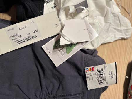 Lot 3 habits taille XS maman