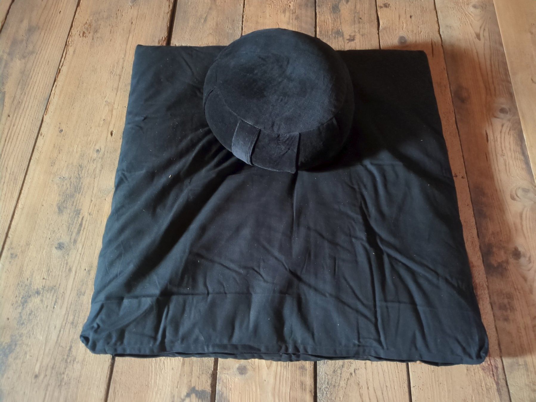 Kissen: Zafu - coussin de méditation noir – Gebraucht aus Villarepos von PhiVM 3