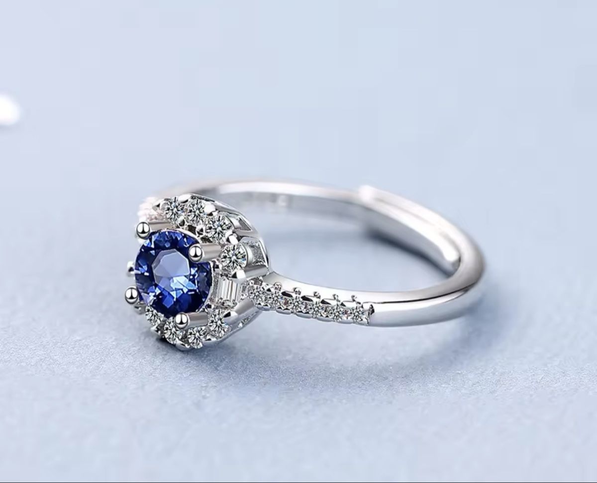 Anelli: Bague en acier inoxydable – Nuovo e nell'imballaggio originale da Châtel-St-Denis venduto da Montclair_Swiss