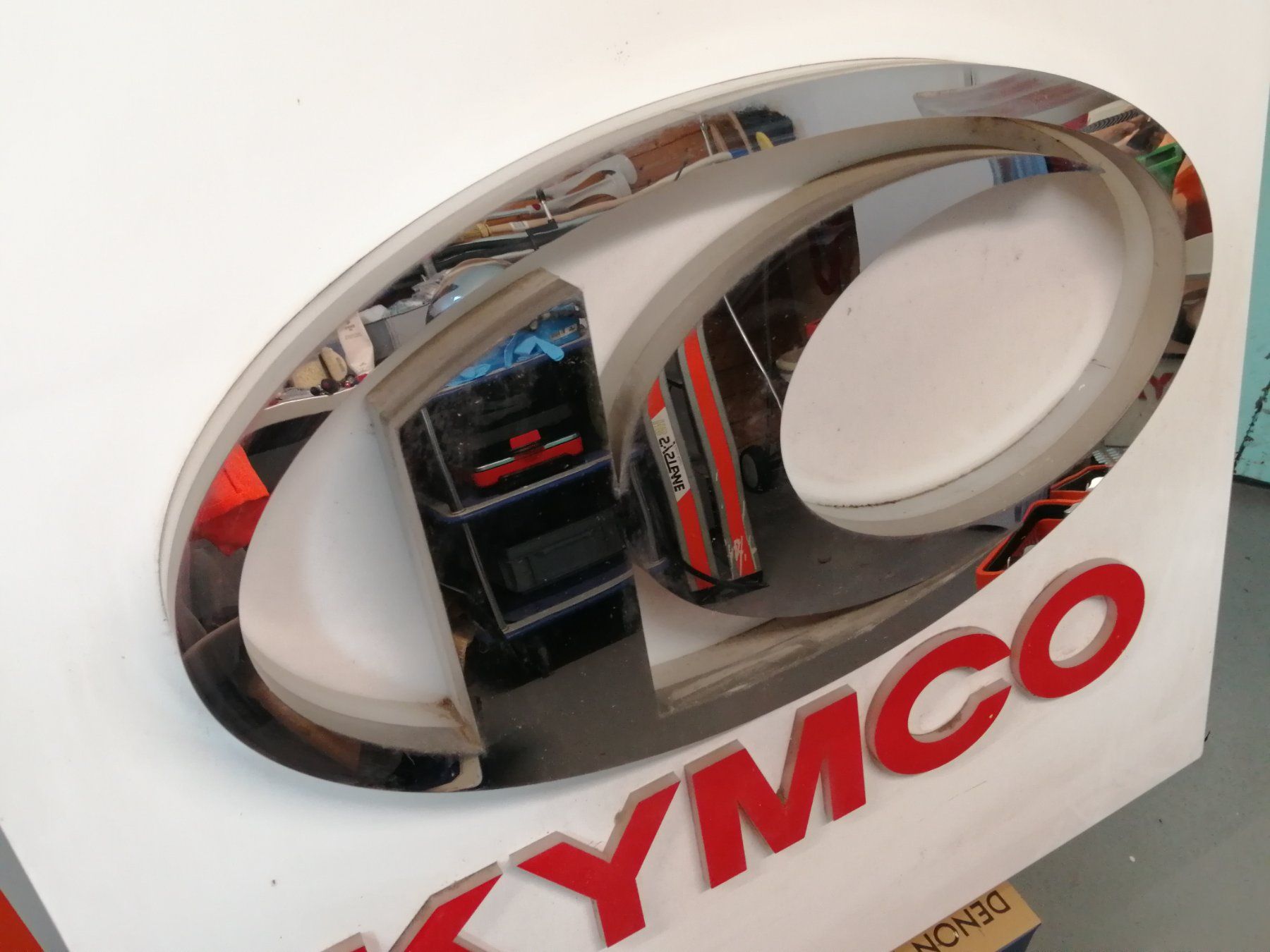 Insegne: Kymco Leuchtreklame – Usato da Wildegg venduto da Enginev8 4