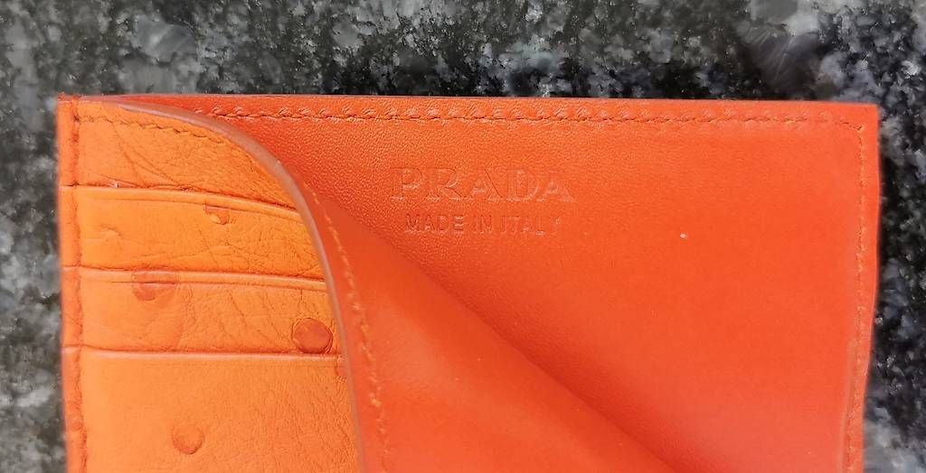 Sonstige Kleidung & Accessoires: Kartenetui Prada – Gebraucht aus Zürich von pet_2023 2