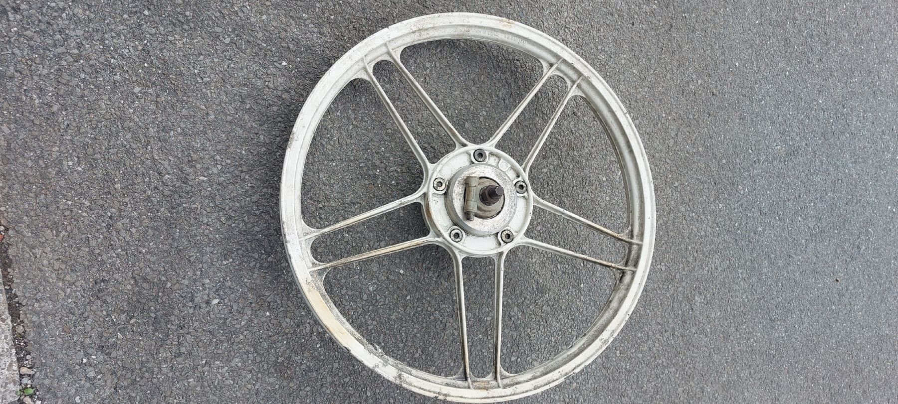 Puch Ciclomotori: Puch x30 Vorderrad – Usato da Giswil venduto da Stocki02 1