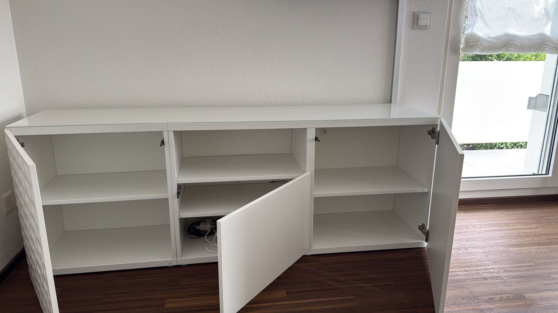 Ikea Mobili TV: Modernes Sideboard Weiss mit 3D-Fronten – Usato da Wallisellen venduto da alessia02 2