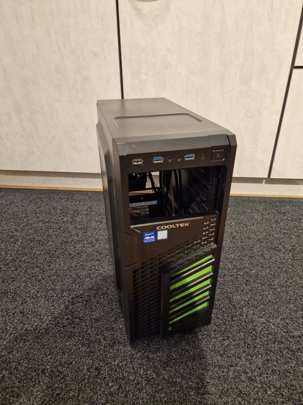 Gehäuse: Cooltek Midi-Tower (Gehäuse), inkl. Lüfter und USB – Gebraucht aus Buchrain von Sssschaller