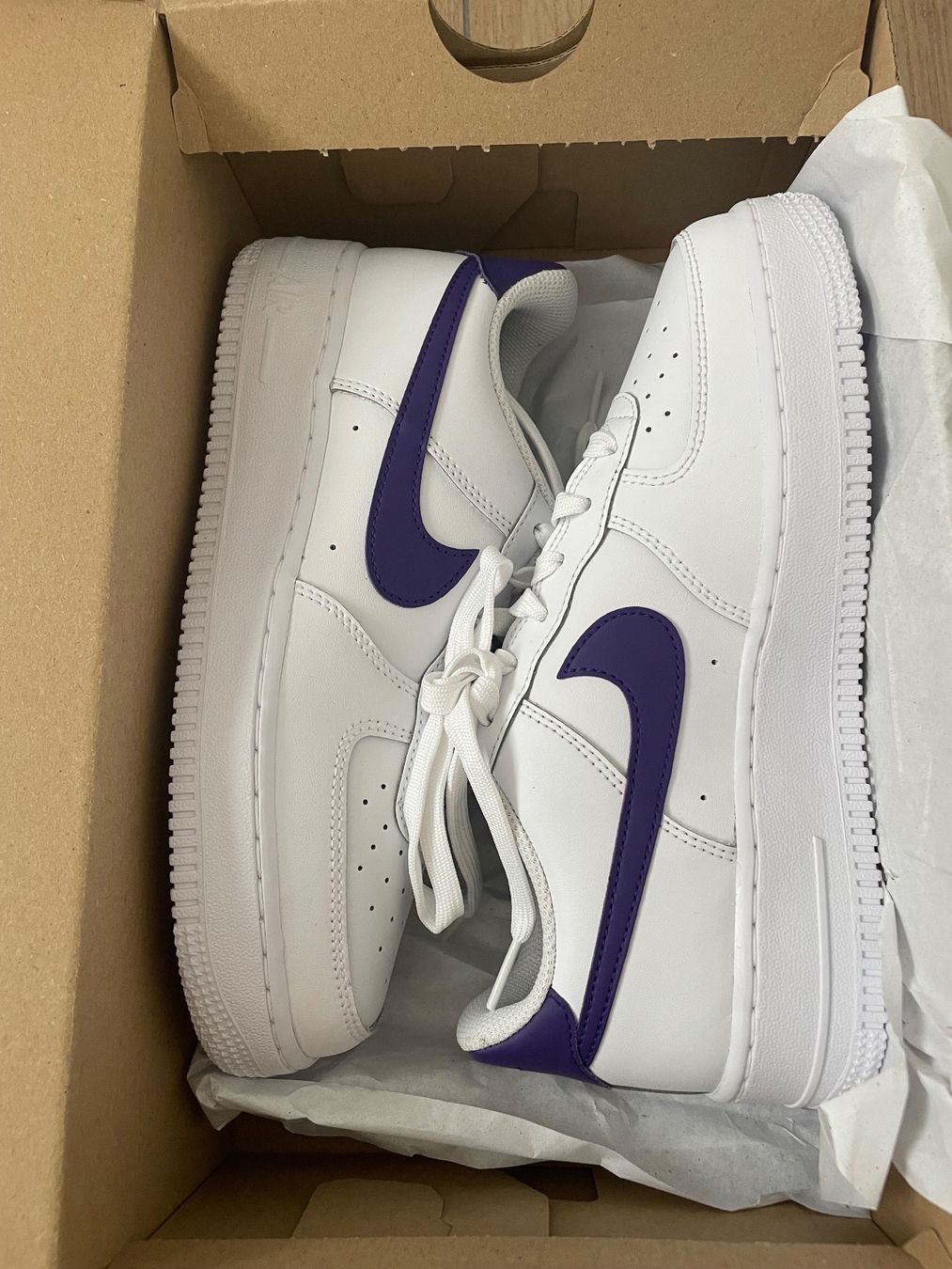 Nike Scarpe per ragazzi: Nike Air Force 1 Gr. 38.5 NEU – Nuovo (secondo la descrizione) da Waltenschwil venduto da hansnine 5