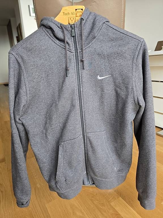 Giacche: À vendre veste sweat  – Usato da Morges venduto da Birriba 2